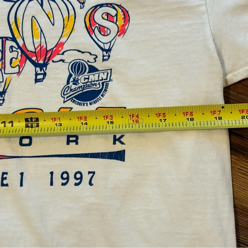 Vintage 90’s Children’s Miracle Network T-Shirt Fruit of the Loom USA L Balloon - Picture 7 of 10